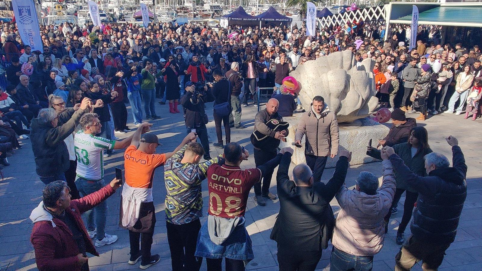 Bodrum’da 10. Hamsi Festivali Binlerce Kişiyi Karadeniz Coşkusunda Buluşturdu